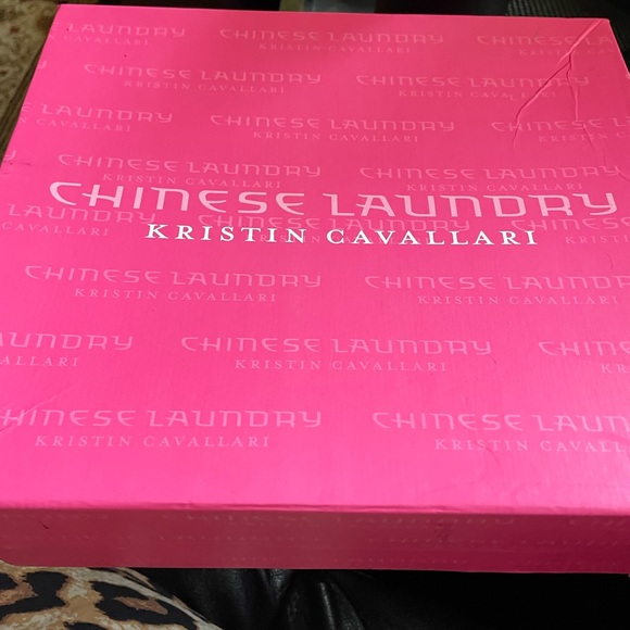 Chinese Laundry Womens Remi Mirror Heeled Booties Black Silver - Picture 7 of 7